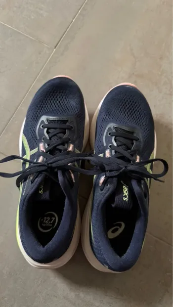 Used Asics Gel Cumulus 28 bike — image 3 of 7