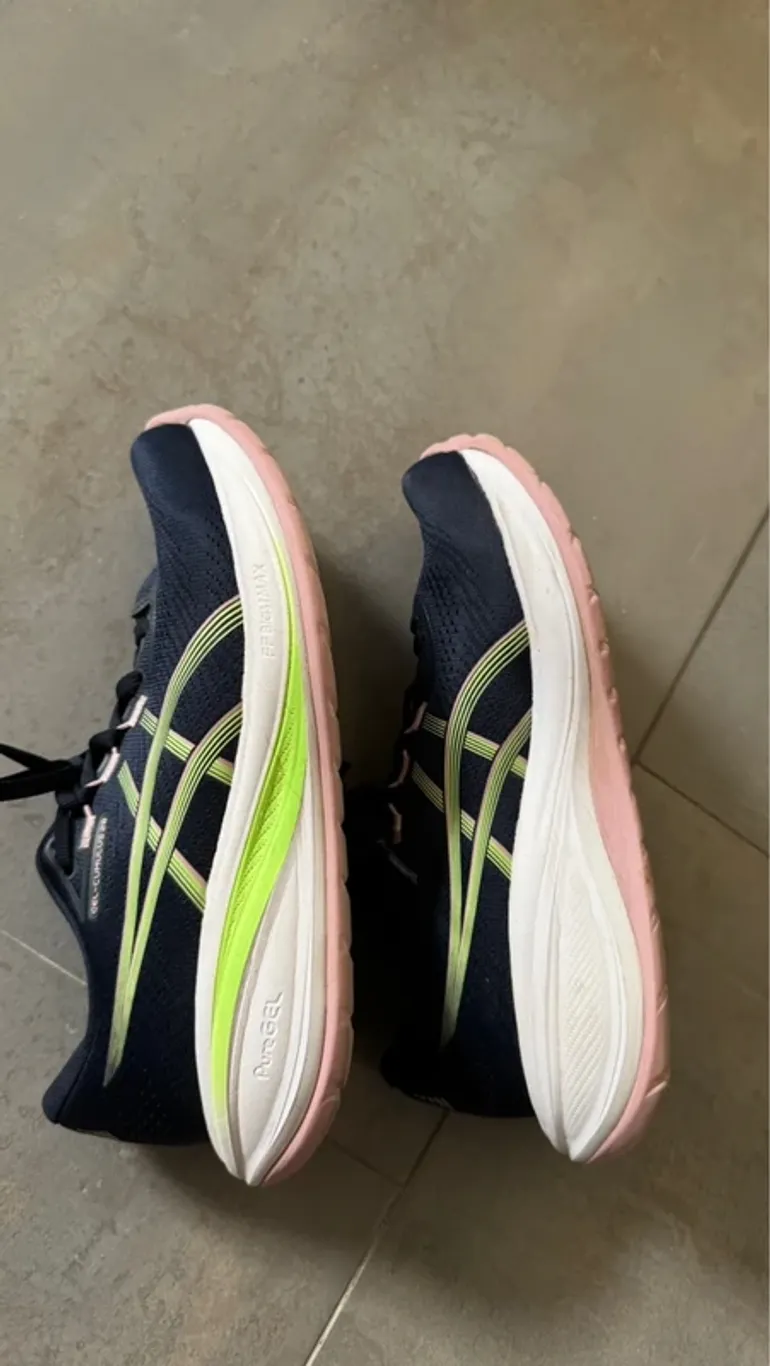 Used Asics Gel Cumulus 28 bike — image 4 of 7
