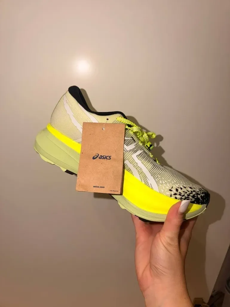 Used Asics Metafuji Trail bike — image 2 of 7