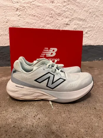 Used New Balance Fresh Foam X 880 bike — image 3 of 9