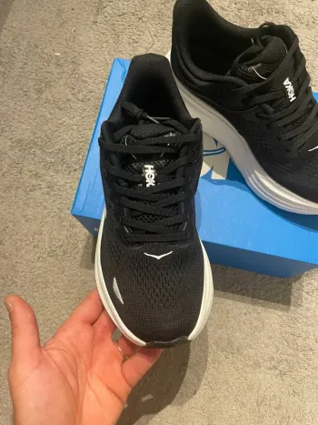 Käytetty White Hoka Bondi 9 bike — kuva 3 / 9