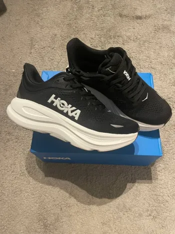 Gebrauchtes White Hoka Bondi 9 bike