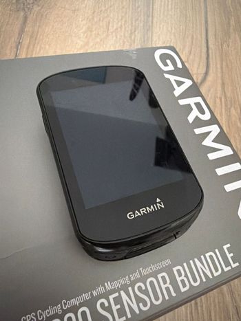 Used Garmin Edge 830 bike