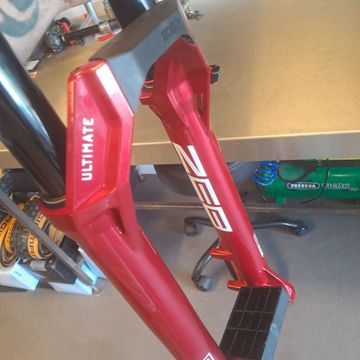 Brugt RockShox Zeb Ultimate 2026 bike — billede 3 af 4