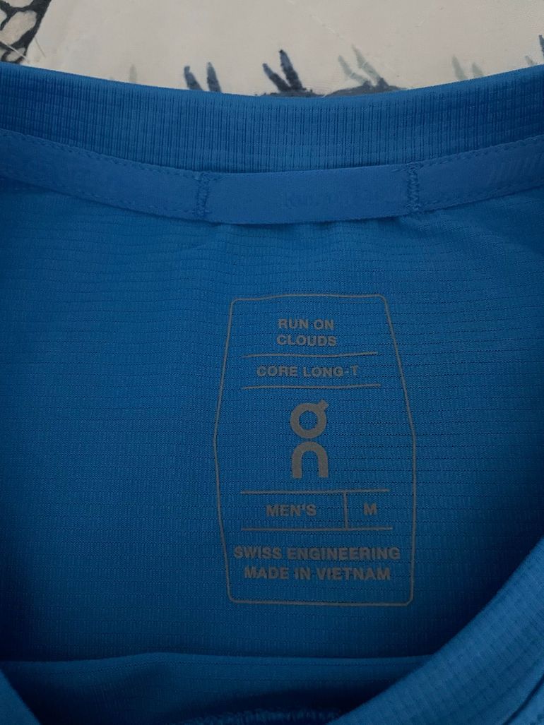 Brugt On Cloud Running Shirt 2026 bike — billede 6 af 12