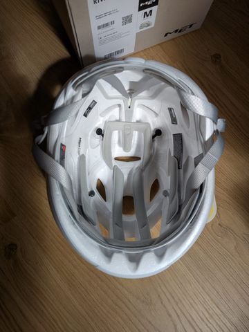 Used MET Rivale Helmet 2026 bike — image 4 of 6