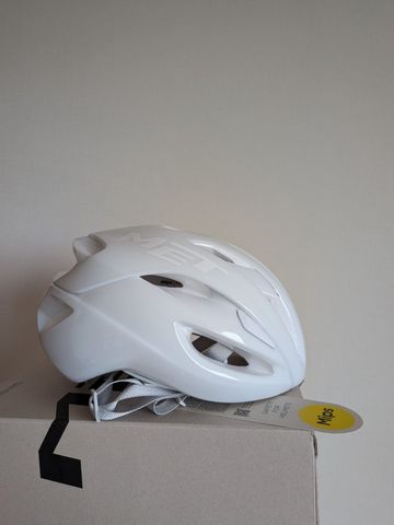 Used MET Rivale Helmet 2026 bike — image 3 of 6