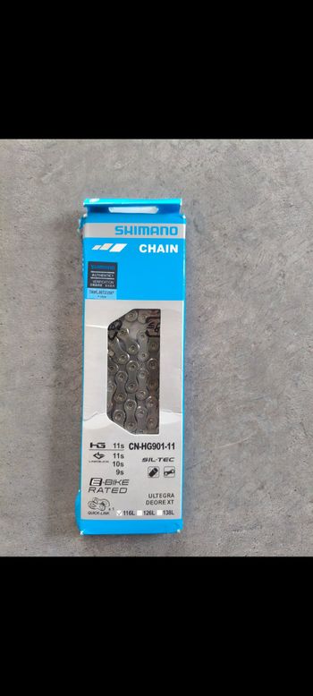 Used Shimano Dura-Ace CN-HG901 11-Speed Chain bike