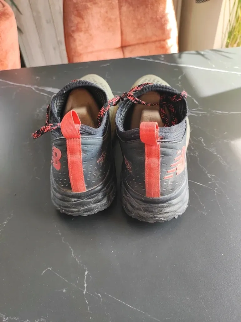 Used New Balance Hierro bike — image 4 of 5