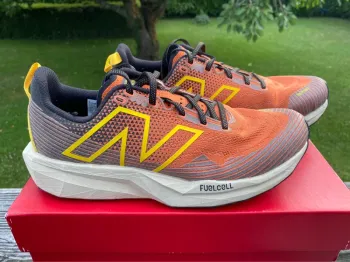 Used New Balance Venym bike — image 3 of 10