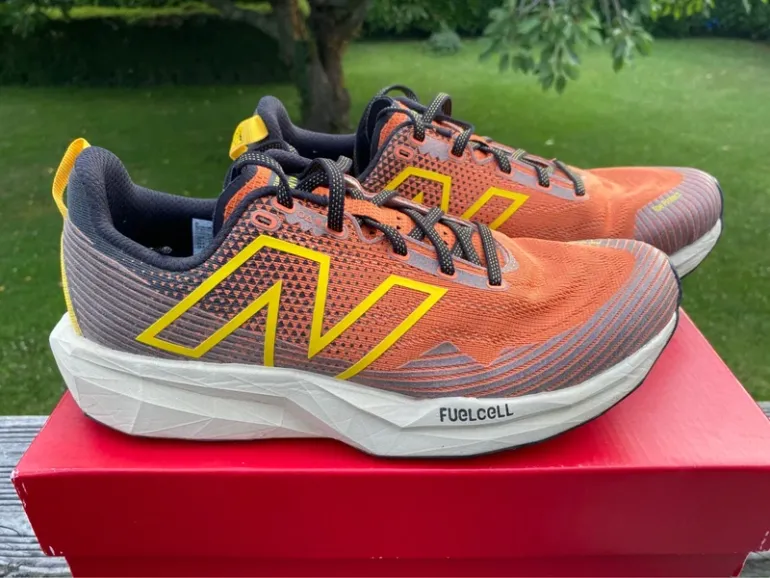 Used New Balance Venym bike — image 3 of 10