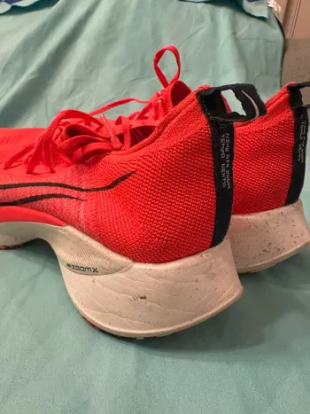 Used Nike Air Zoom Tempo NEXT% bike — image 4 of 7