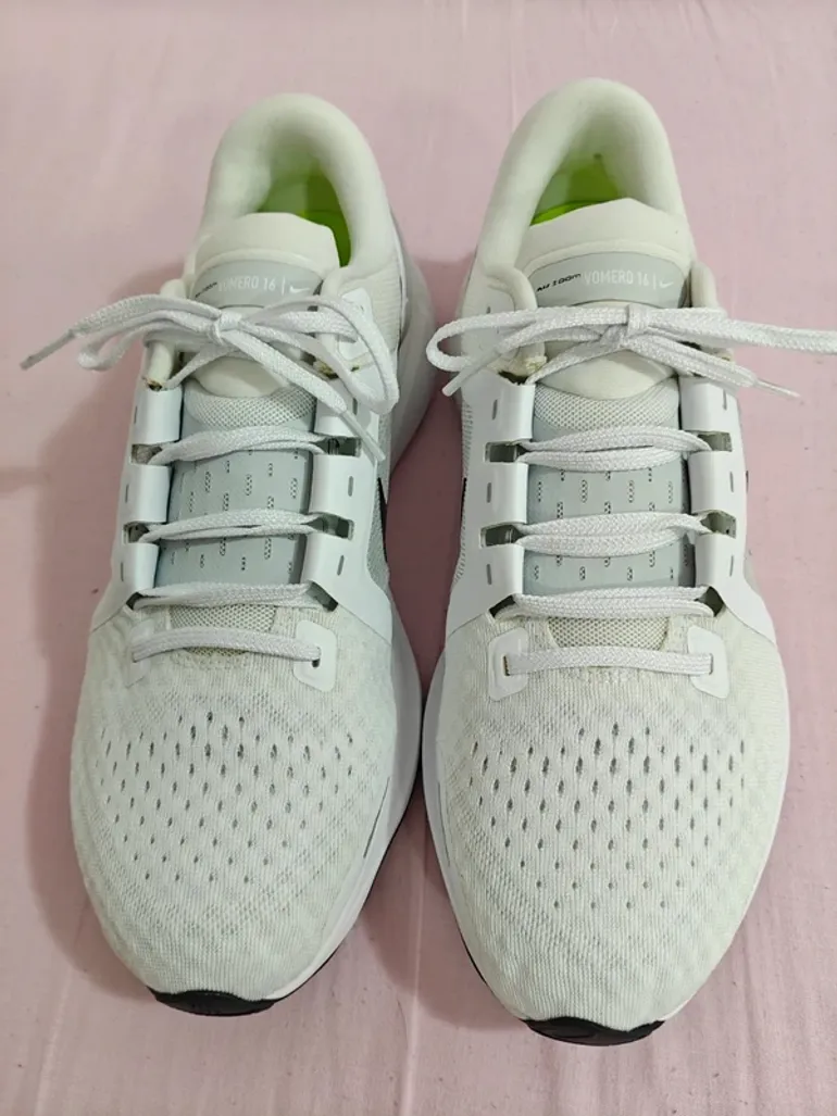 Used Nike Air Zoom Vomero 16 bike — image 3 of 7