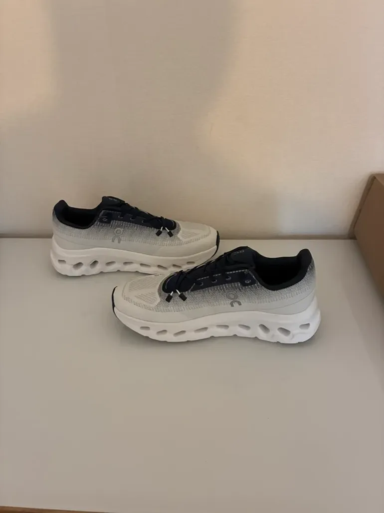Used On Running Shoes bike — image 5 of 5