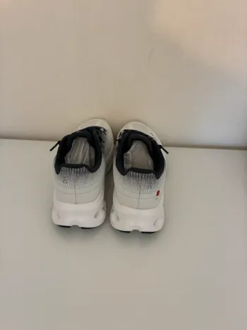 Used On Running Shoes bike — image 3 of 5