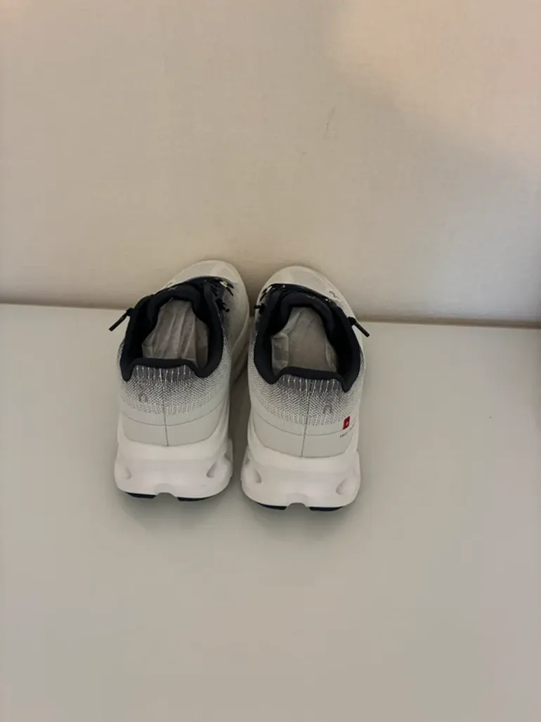 Used On Running Shoes bike — image 3 of 5