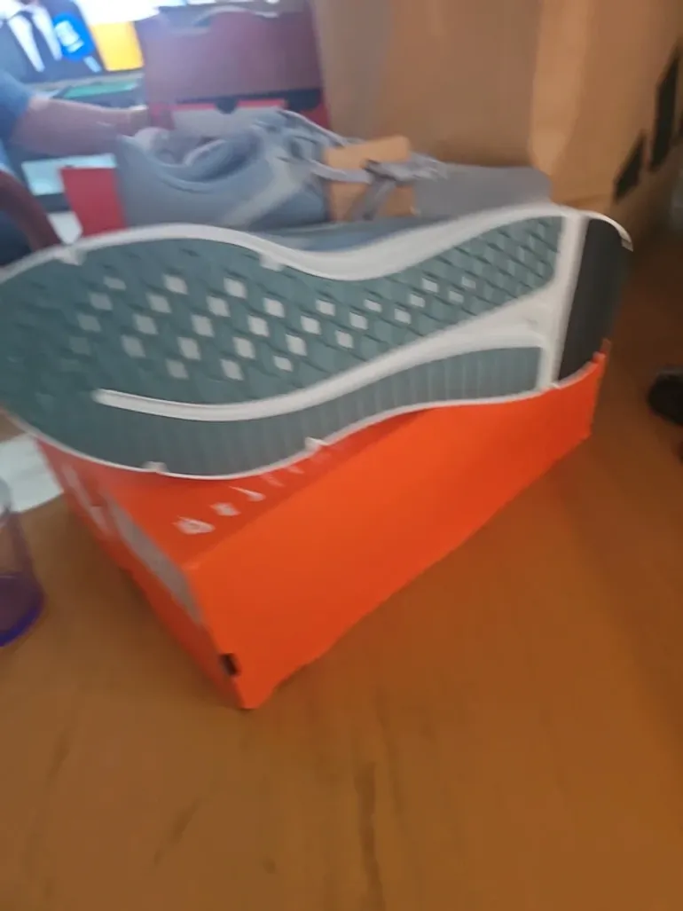 Używany Nike Downshifter 12 bike — zdjęcie 3 z 5