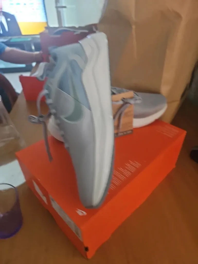 Używany Nike Downshifter 12 bike — zdjęcie 2 z 5