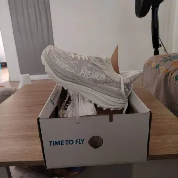 Käytetty Hoka Chaussures bike