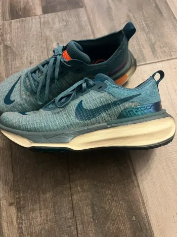 Used Nike ZoomX Invincible Run 3 bike