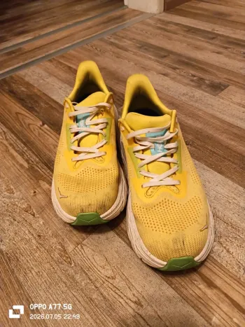 Used Hoka Scarpe da corsa bike — image 2 of 4