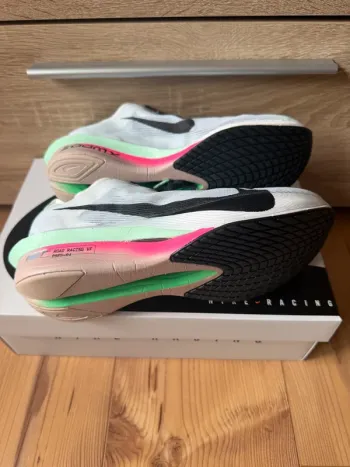 Hyper ZoomX Vaporfly NEXT4 bike d'occasion — image 4 sur 4