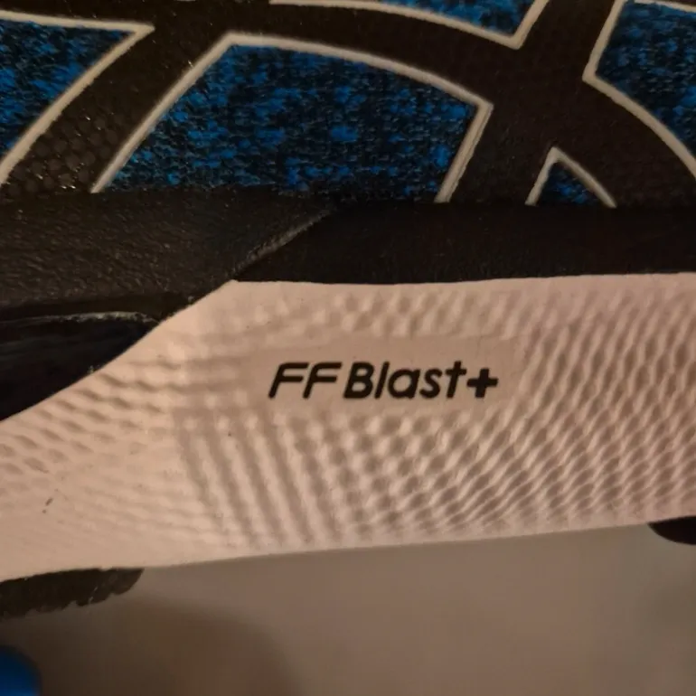 Käytetty New Balance Nimbus 24 bike — kuva 5 / 7
