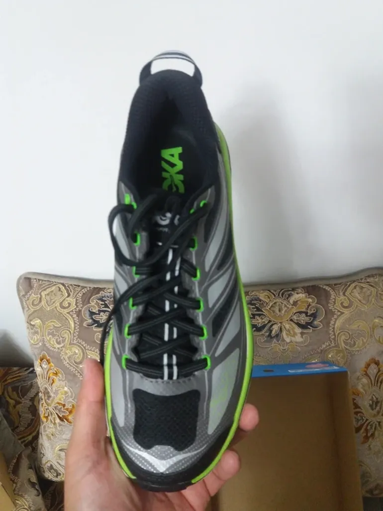 Used Hoka One Running Shoes bike — image 4 of 14