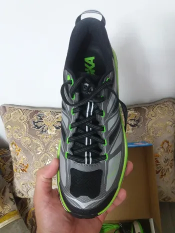 Used Hoka One Running Shoes bike — image 11 of 14