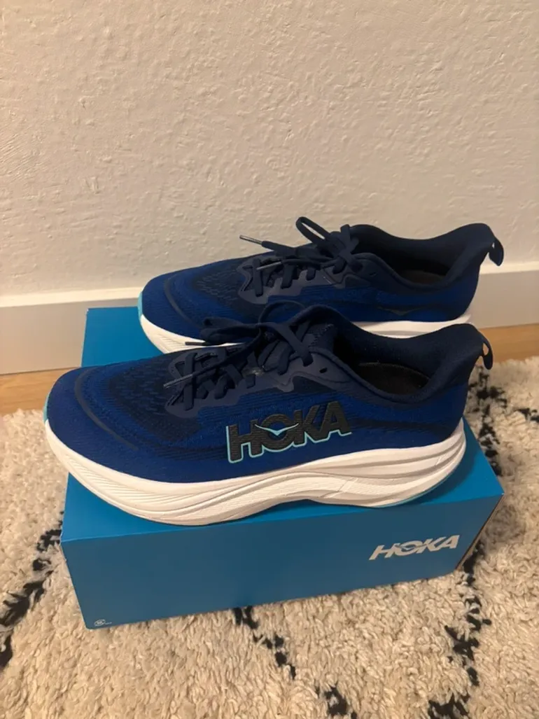 Used Hoka Skyflow bike — image 2 of 6