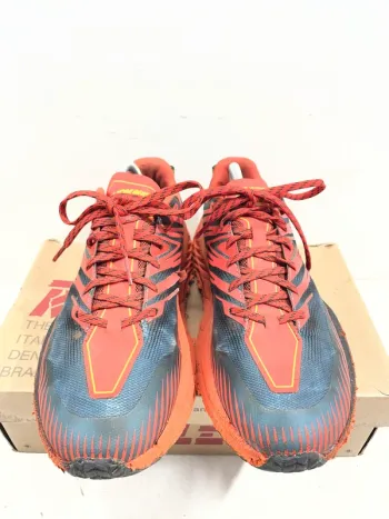Käytetty Hoka Scarpe taglia 43, 5 bike