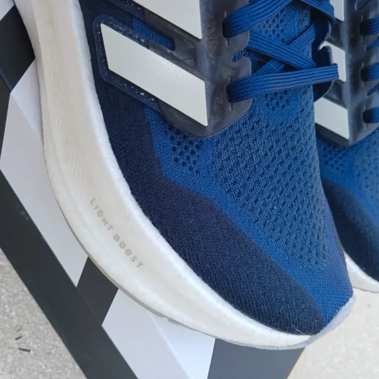 Used Adidas Ultraboost 5 bike — image 2 of 8