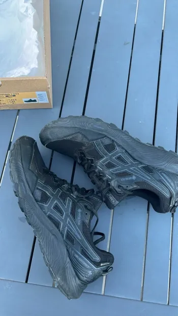 Gebrauchtes Asics running shoes bike