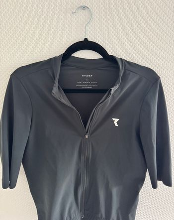 Ryzon Trikot 2025 bike de segunda mano