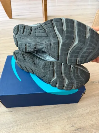 Używany Asics Gel Nimbus 21 bike — zdjęcie 5 z 6