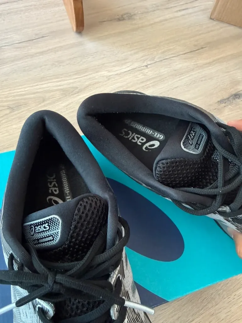 Używany Asics Gel Nimbus 21 bike — zdjęcie 4 z 6