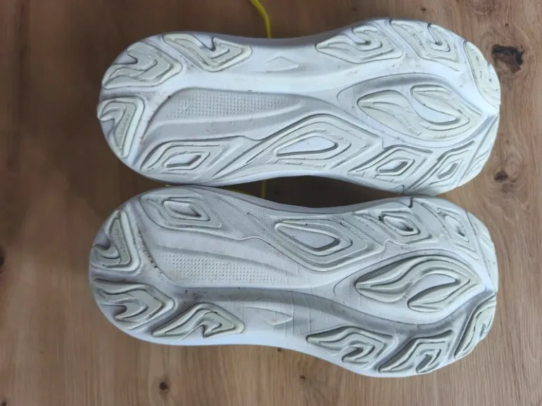 Used Asics GT-2000 14 2025 bike — image 5 of 6