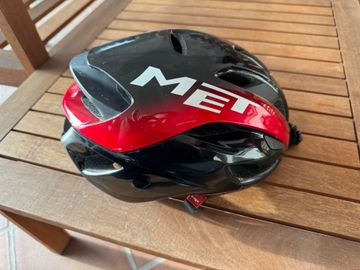 Käytetty MET Rivale Helmet 2022 bike — kuva 3 / 4