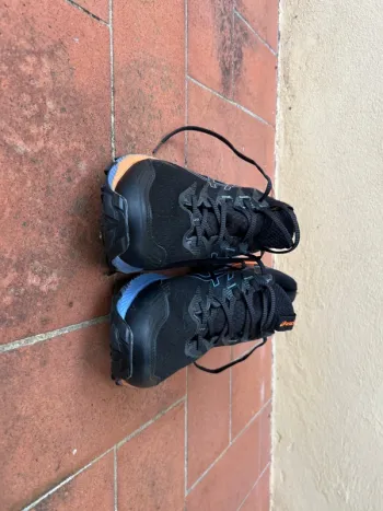 Used Asics Shoes bike