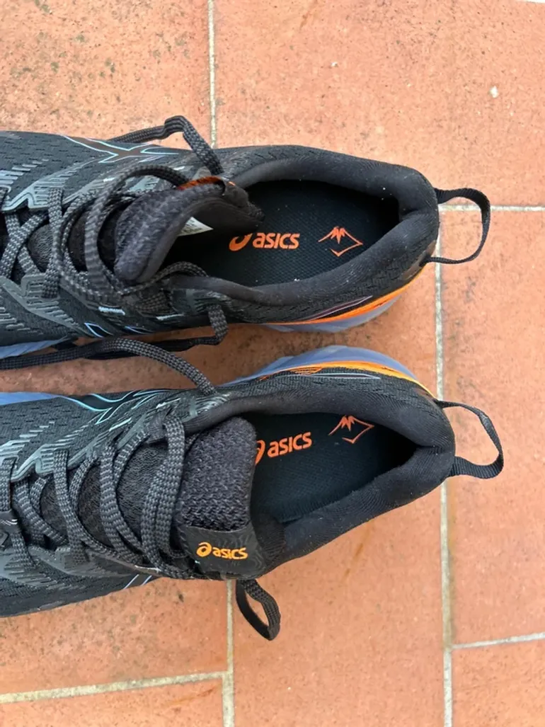 Used Asics Shoes bike — image 4 of 4
