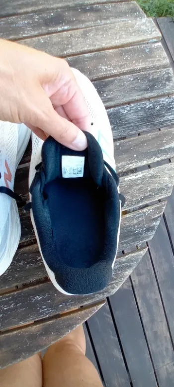 Used New Balance Running Shoes 2025 bike — image 12 of 15