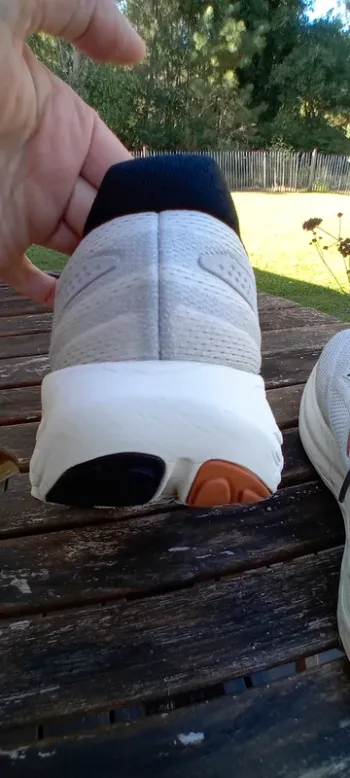 Used New Balance Running Shoes 2025 bike — image 6 of 15