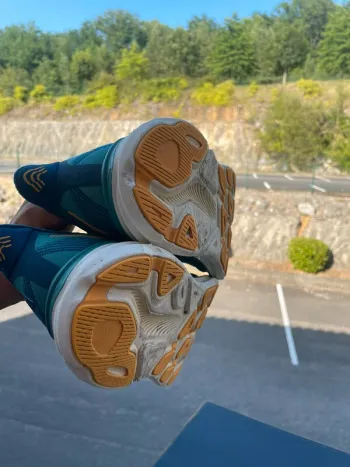 Used Hoka Clifton 9 bike — image 5 of 6