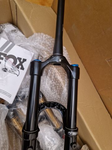 Tweedehands Fox Racing 38 Float 29 Rhythm Grip 2026 bike — afbeelding 9 van 18
