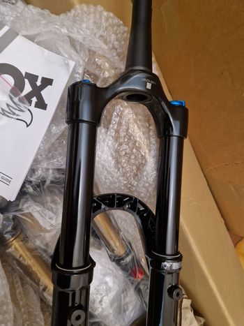 Brugt Fox Racing 38 Float 29 Rhythm Grip 2026 bike — billede 13 af 18