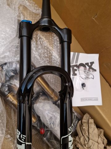 Tweedehands Fox Racing 38 Float 29 Rhythm Grip 2026 bike — afbeelding 14 van 18