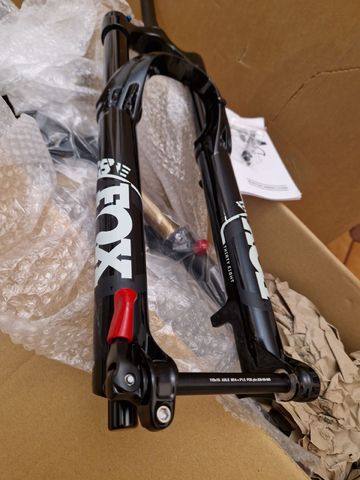 Tweedehands Fox Racing 38 Float 29 Rhythm Grip 2026 bike — afbeelding 4 van 18