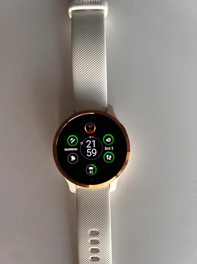 Used Garmin Venu 2S bike — image 3 of 5