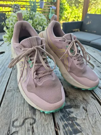 Asics Gel Sonoma 8 bike d'occasion