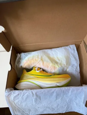 Used Saucony Azura bike — image 3 of 6